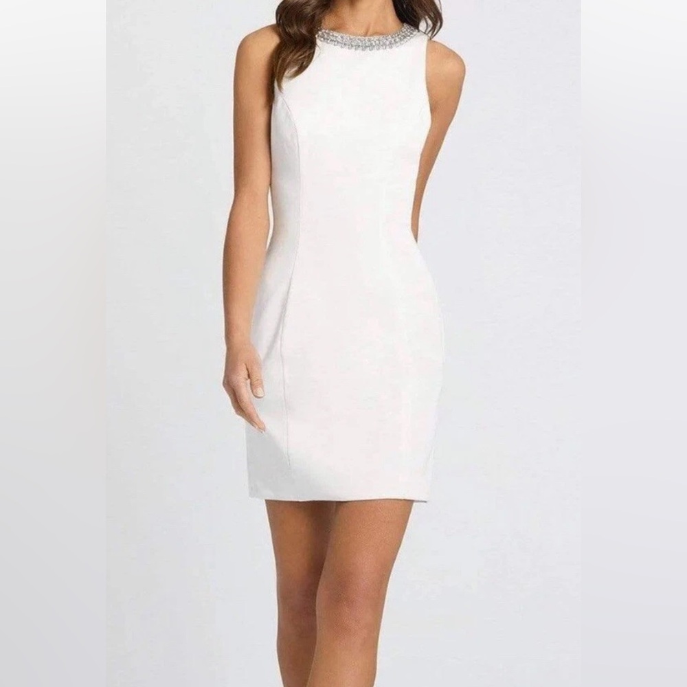 NWT Mac Duggal Sz 8 White Sleeveless Mini Dress with Jeweled Neckline 49280